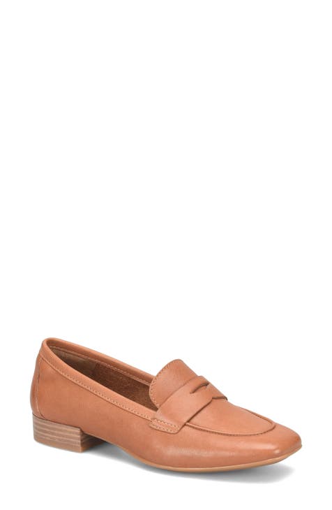 Elinor Moc Toe Penny Loafer (Women)<br>