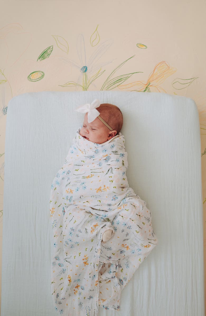 little unicorn Cotton Muslin Crib Sheet, Alternate, color, Pale Pinstripe