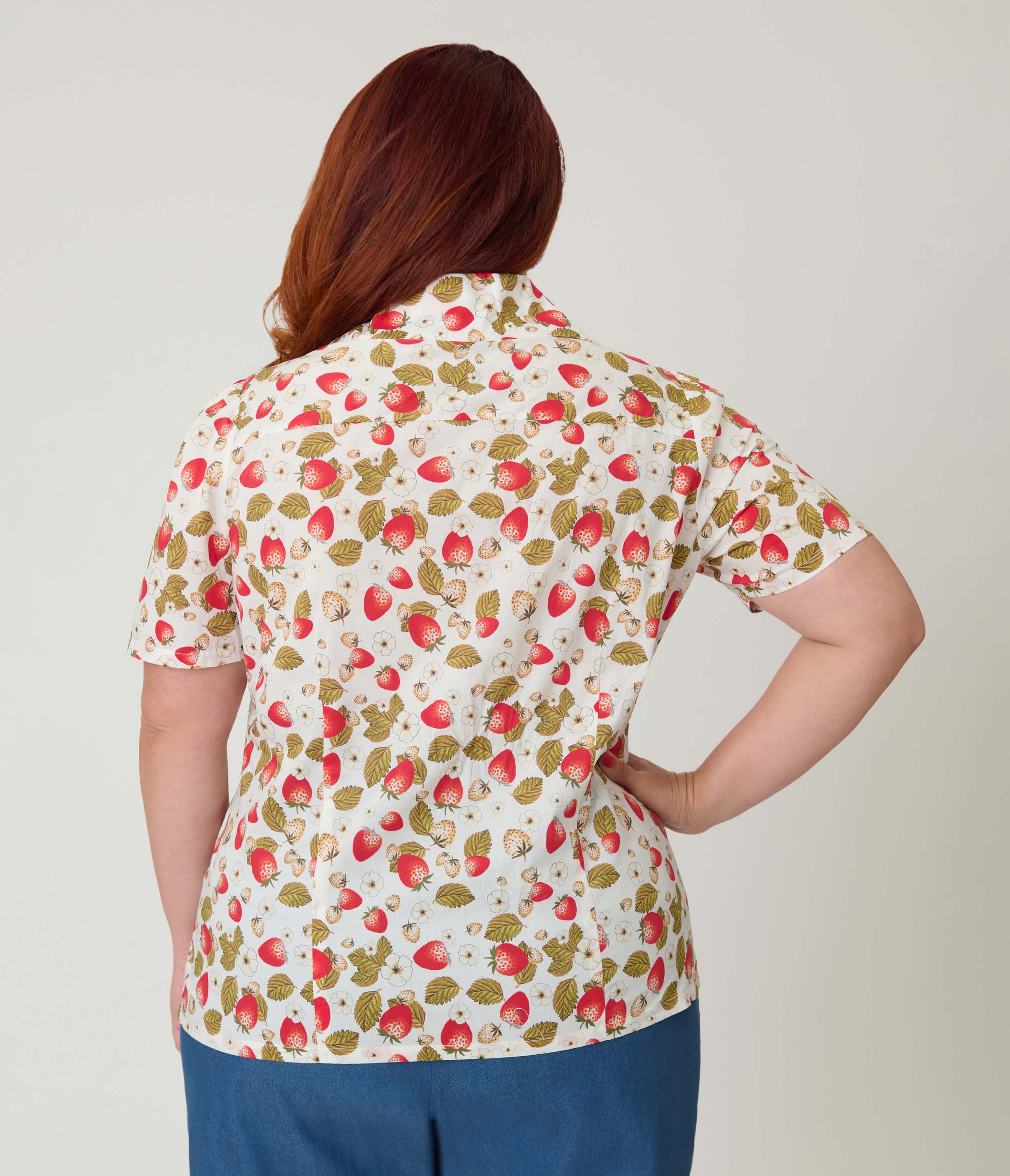 Plus Size 1940s Short Sleeve Collared Button Down Woven Blouse - image 4