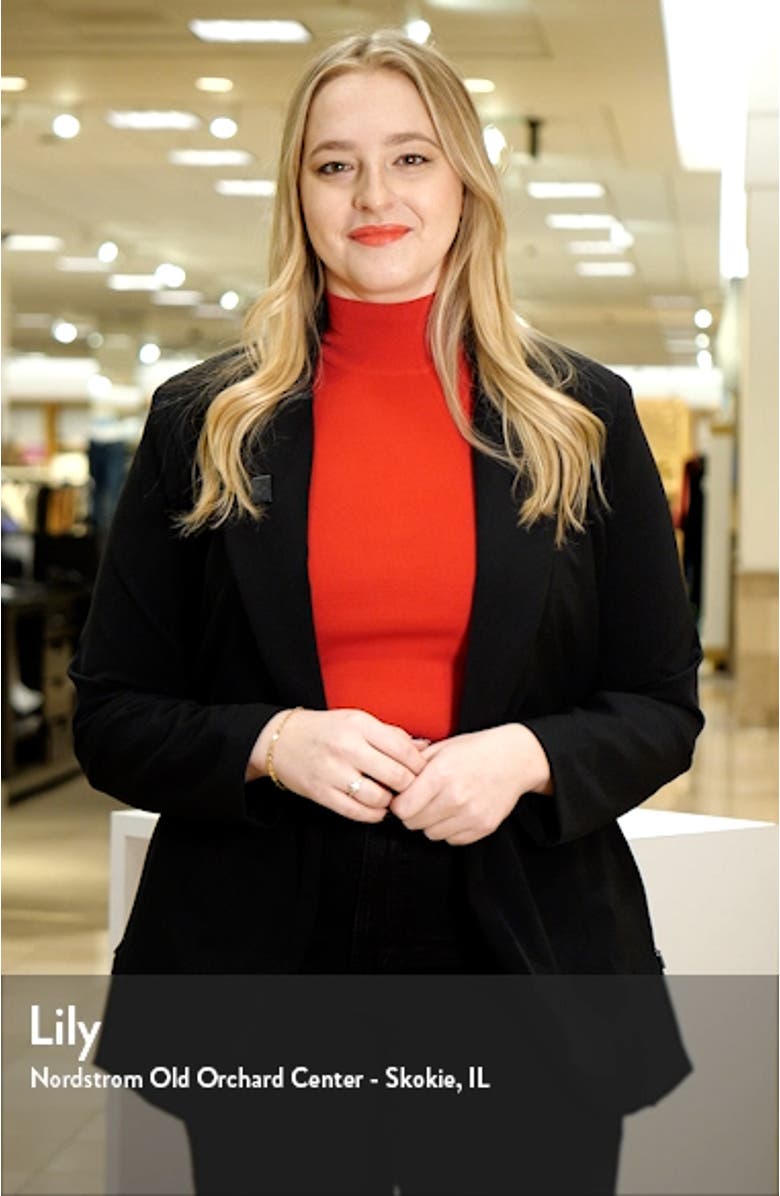 Petite Starburst Ring with Pavé Diamonds, sales video thumbnail