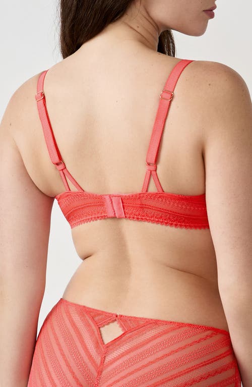 Etam Aura N°4 Classique Underwire Bra In Red