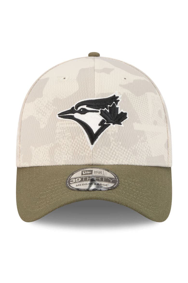 Men's New Era Light Beige/Olive Toronto Blue Jays 2025 Armed Forces Day 39THIRTY Flex Hat, Alternate, color, Light Beige