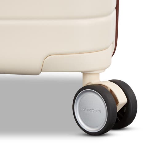 Samsonite Virtuosa Carry-on 21-inch Hardside Expandable Luggage With Spinner Wheels In White