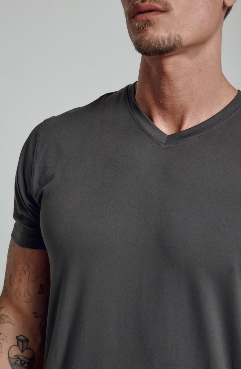 7 Diamonds Core V-Neck T-Shirt, Alternate, color, Graphite