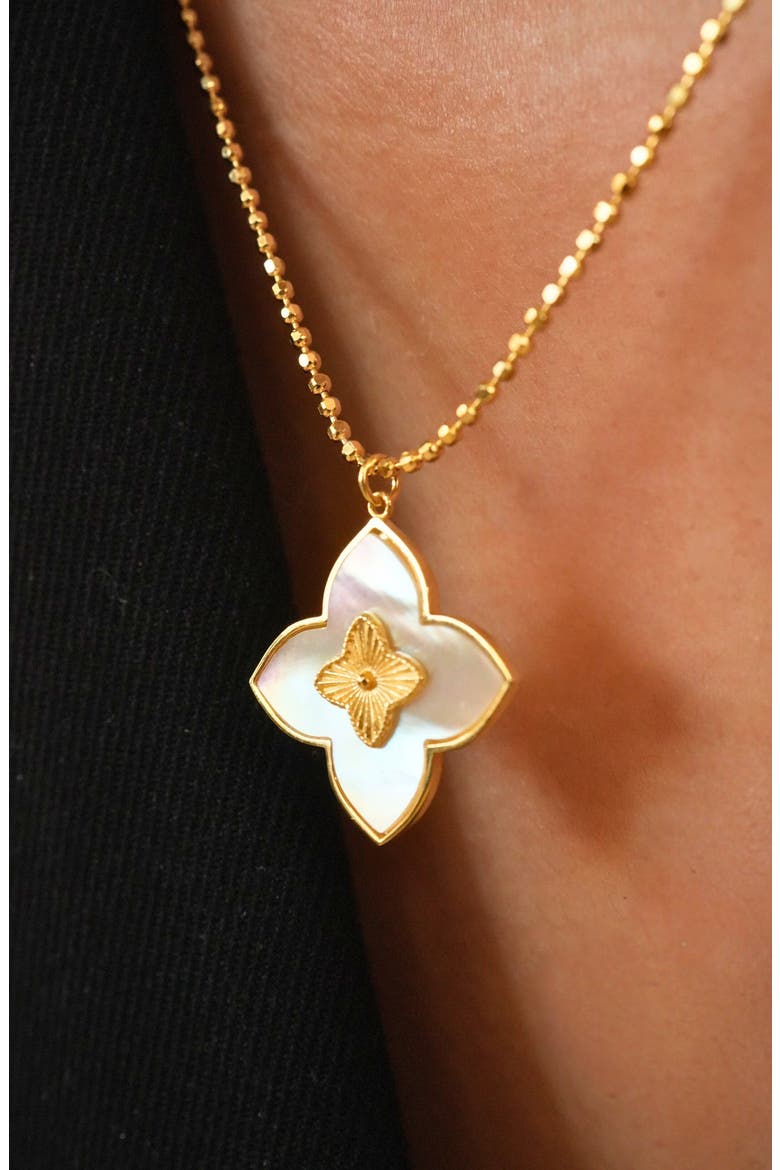 Ball Chain Clover Pendant Necklace, Alternate, color, GOLD
