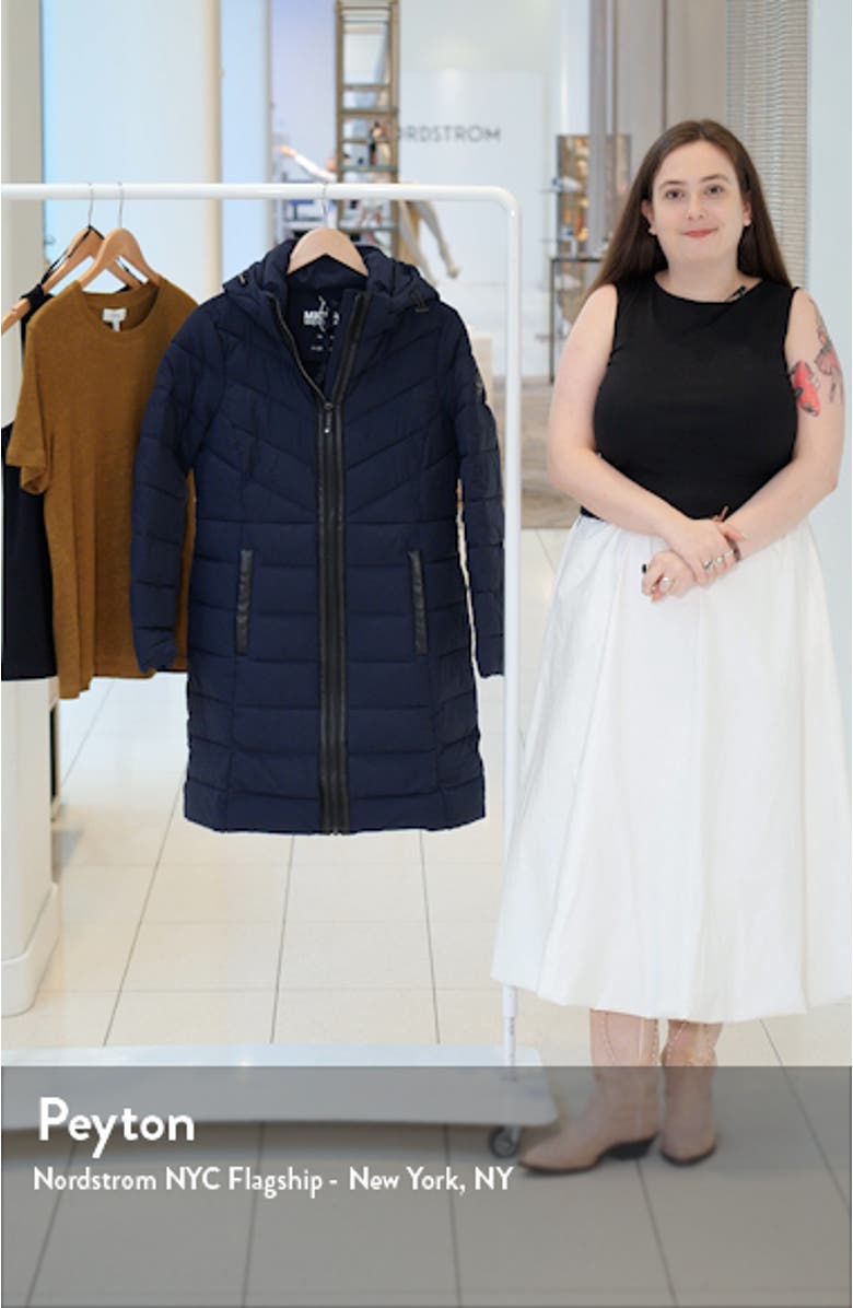 Packable 400 Fill Power Puffer Coat, sales video thumbnail