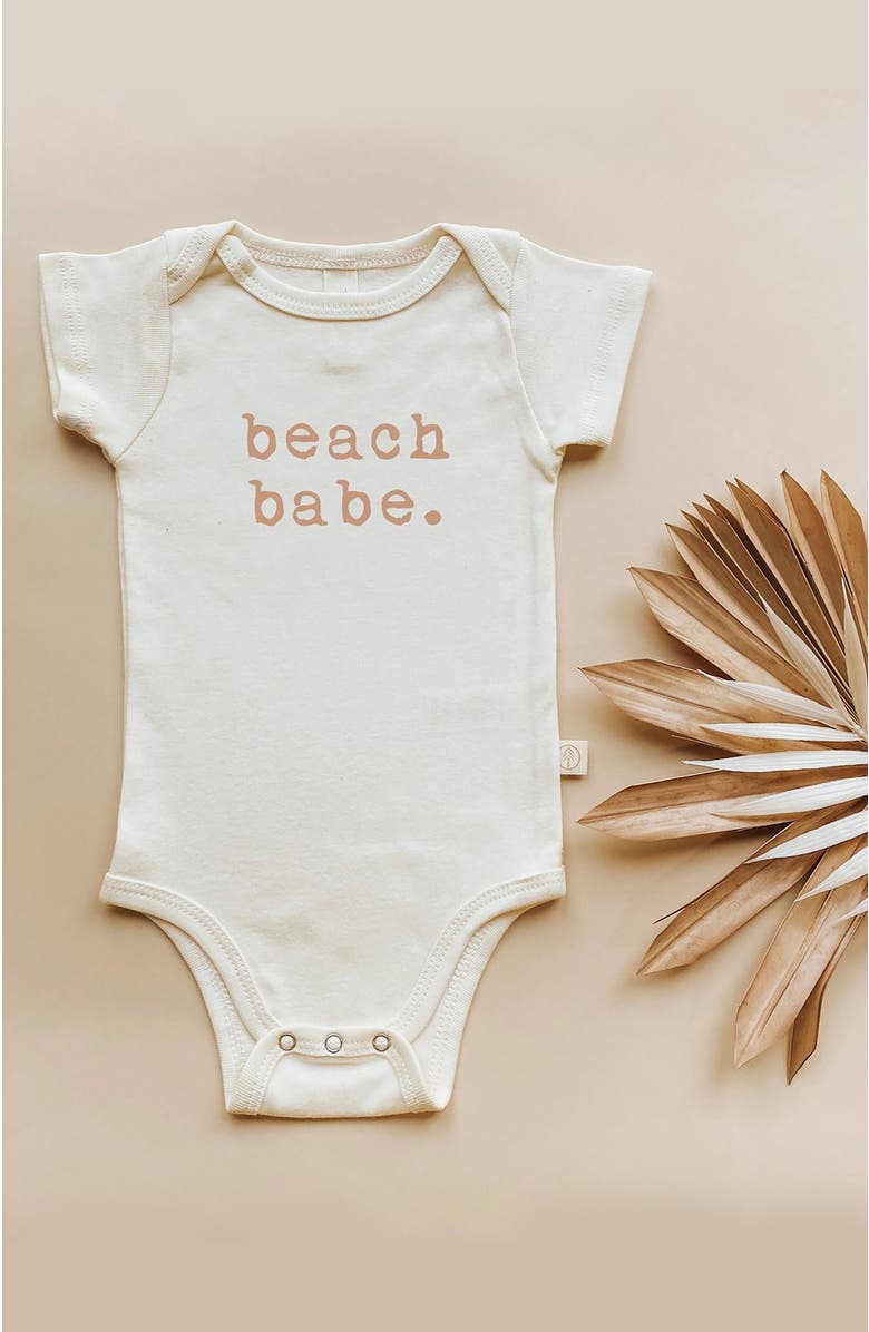 Tenth & Pine Beach Babe - Organic Short Sleeve Baby Bodysuit, Alternate, color, Natural Clay Lettering