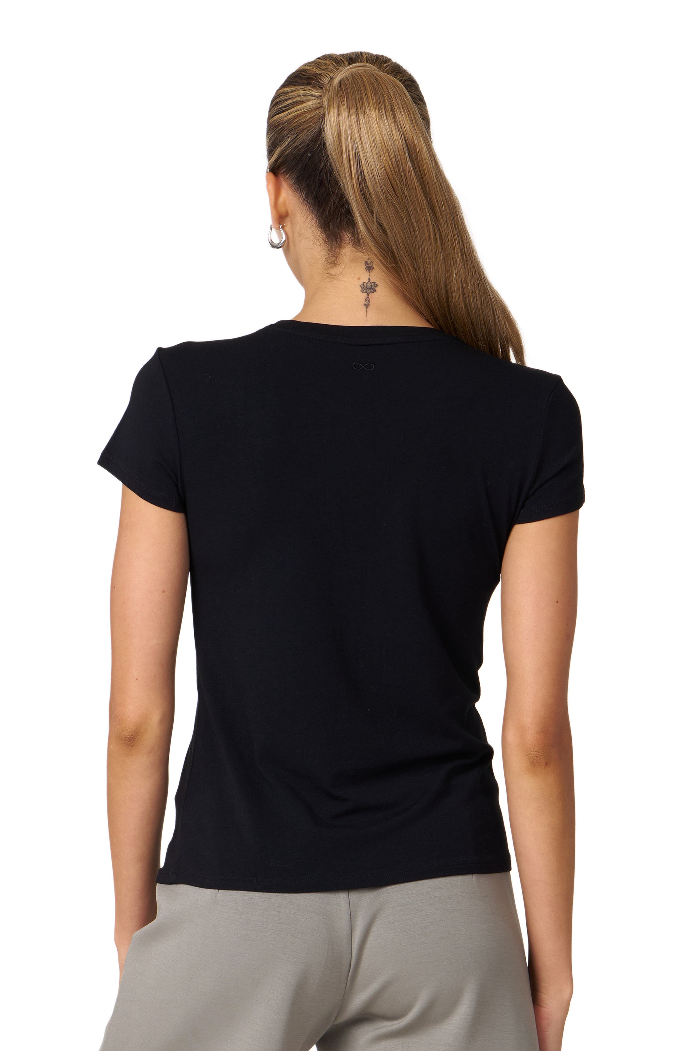 Rebody Essentials Fitted Short Sleeve Top - image 2