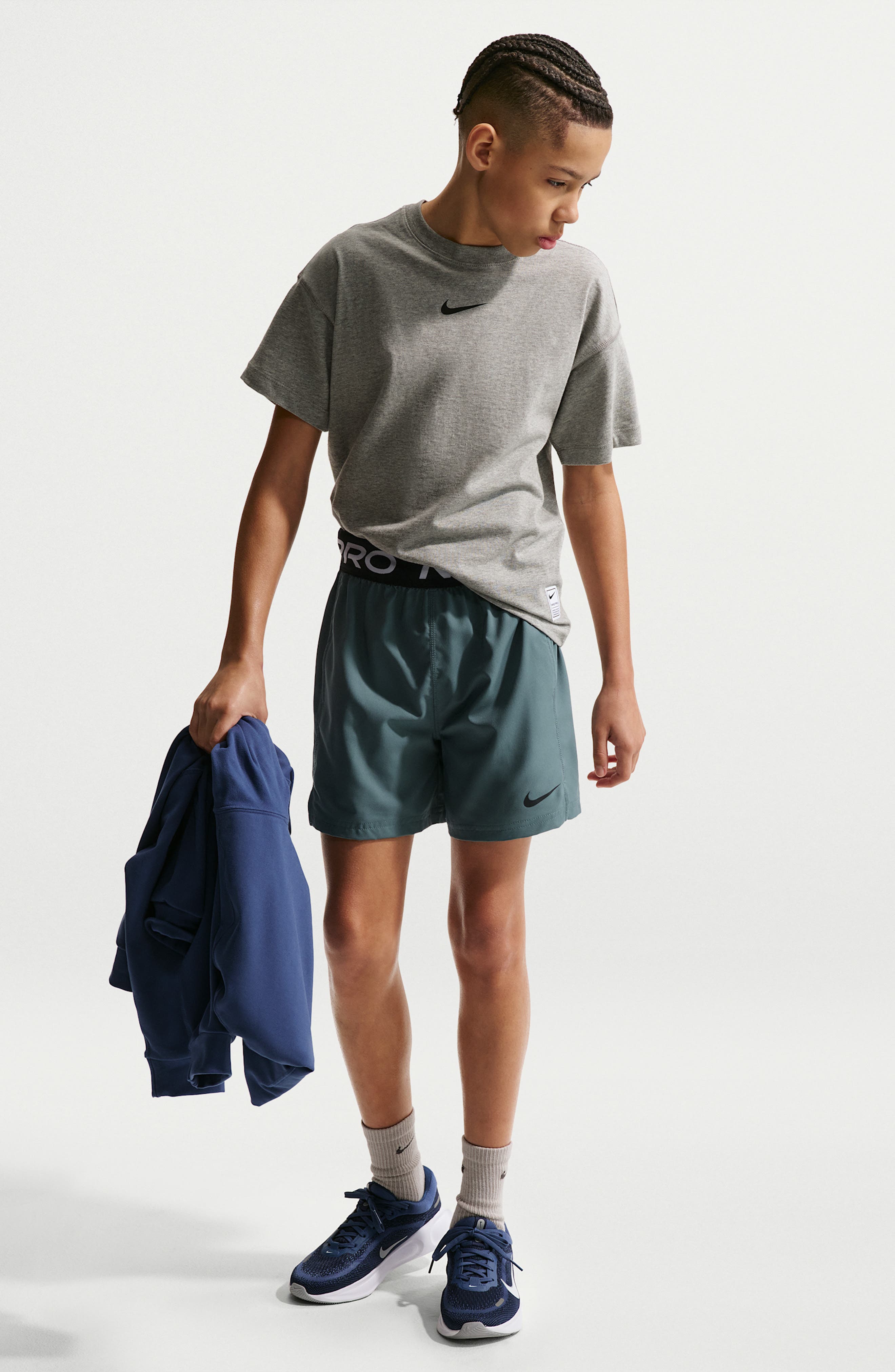 MINERAL SLATE/ WHITE/ BLACK
