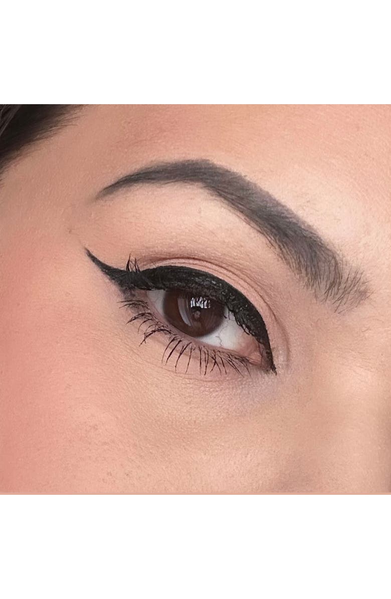 REINA REBELDE Liquid Eyeliner, Matte Finish, Alternate, color, Exagerada