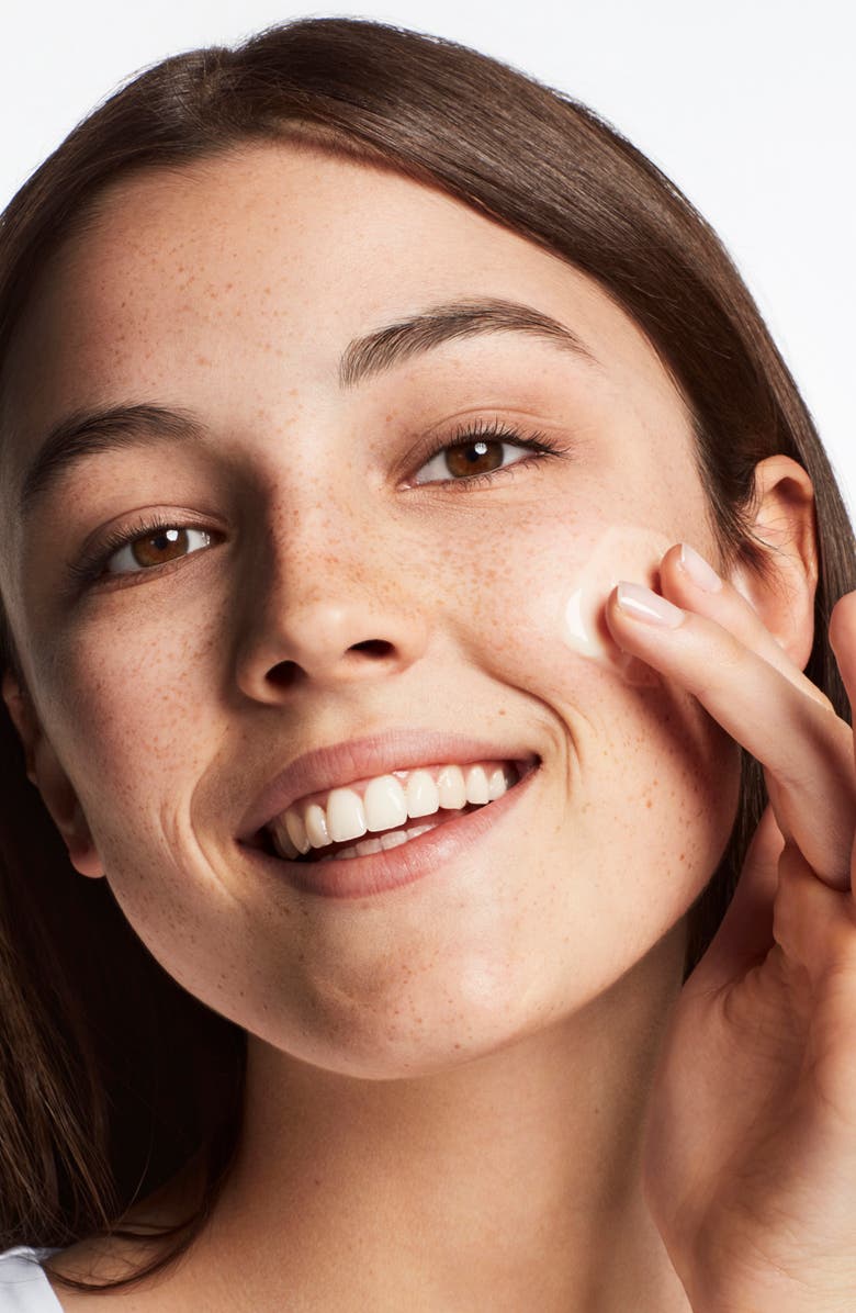 Clinique Lunar New Year Jumbo Size Dramatically Different Moisturizing Gel Bottle with Pump, Alternate, color, 