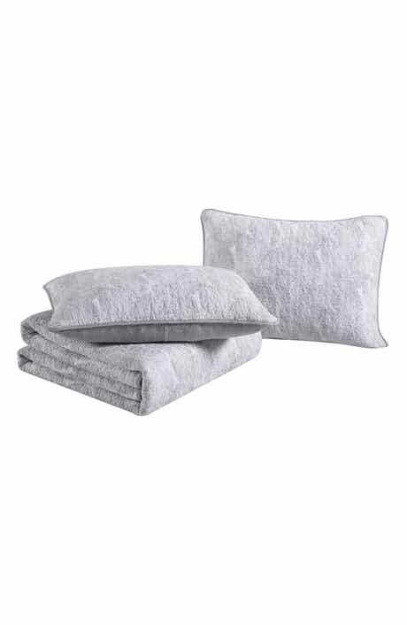 Tommy Bahama Distressed Water Leaves Reversible Quilt & Sham Set