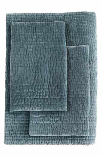 MELANGE HOME Tamara Velour Quilt 3-Piece Set