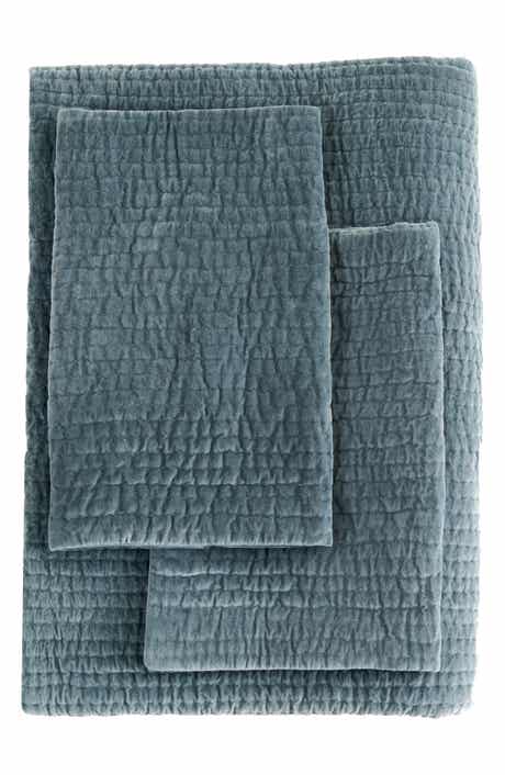 MELANGE HOME Tamara Velour Quilt 3-Piece Set