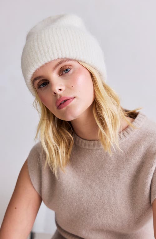 Arctic Fox & Co. Arctic Fox & Co The Alpaca Blend Beanie In White