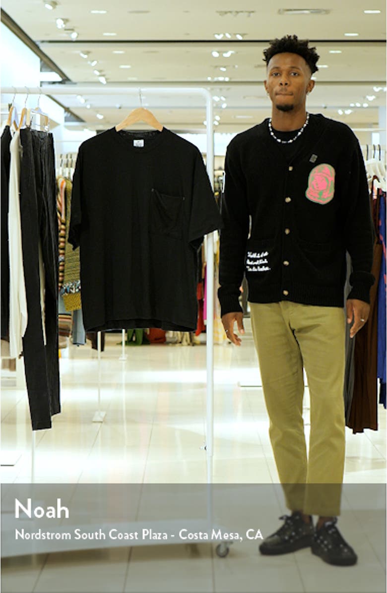 Sportswear Tech Pack Dri-FIT Oversize Pocket T-Shirt, sales video thumbnail