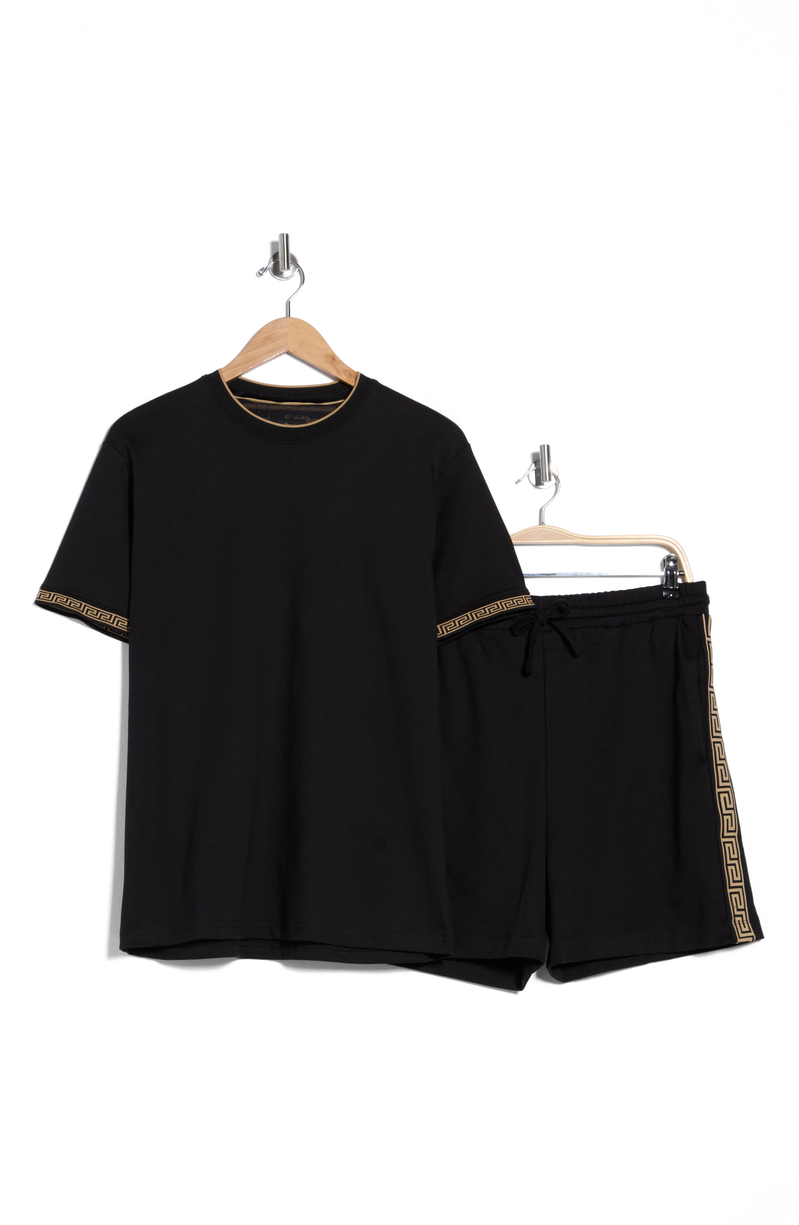 DENIM AND FLOWER Tipped Knit T-Shirt & Shorts Set