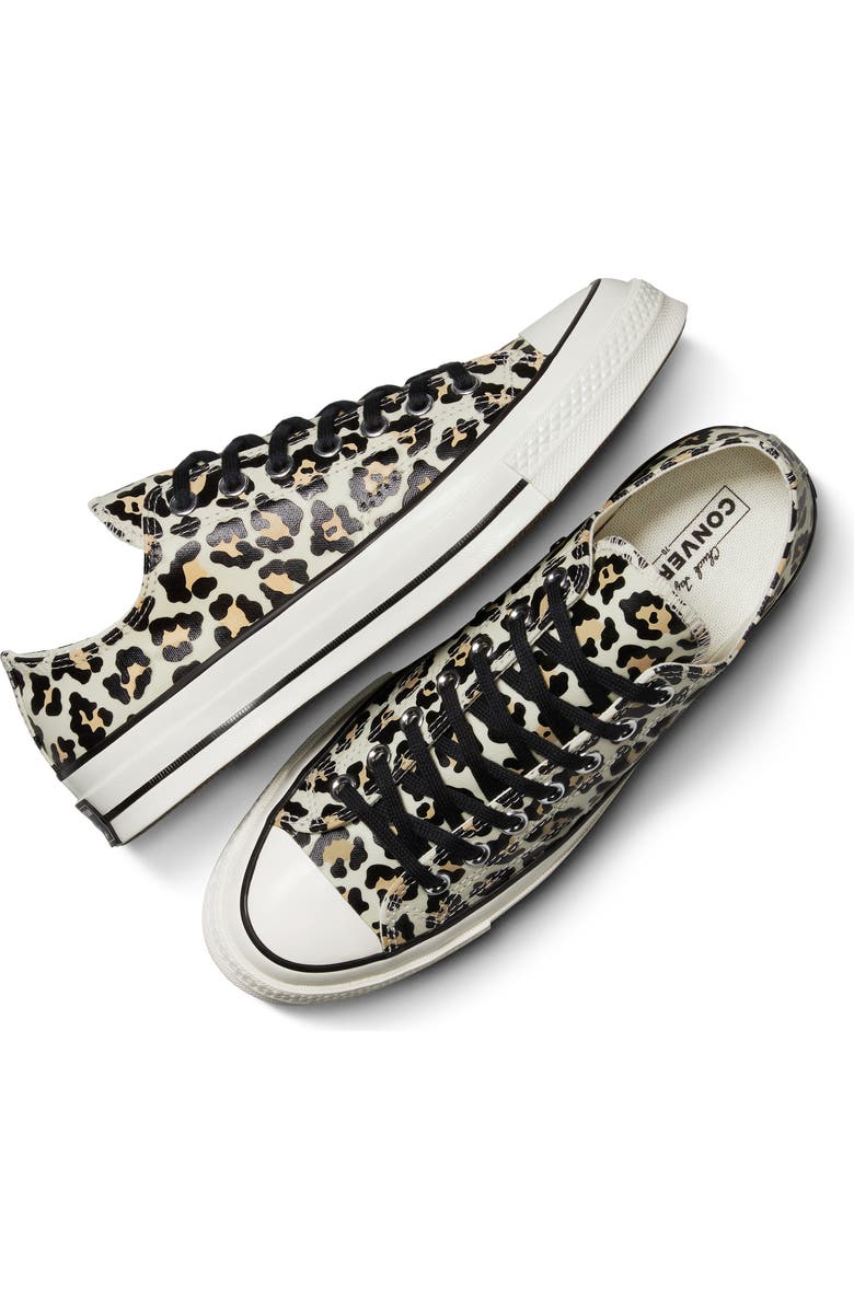 Converse Gender Inclusive Chuck 70 Glow in the Dark Oxford Sneaker, Alternate, color, Driftwood/ Light Fawn/ Black