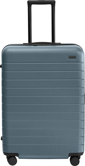 The Medium Flex Suitcase