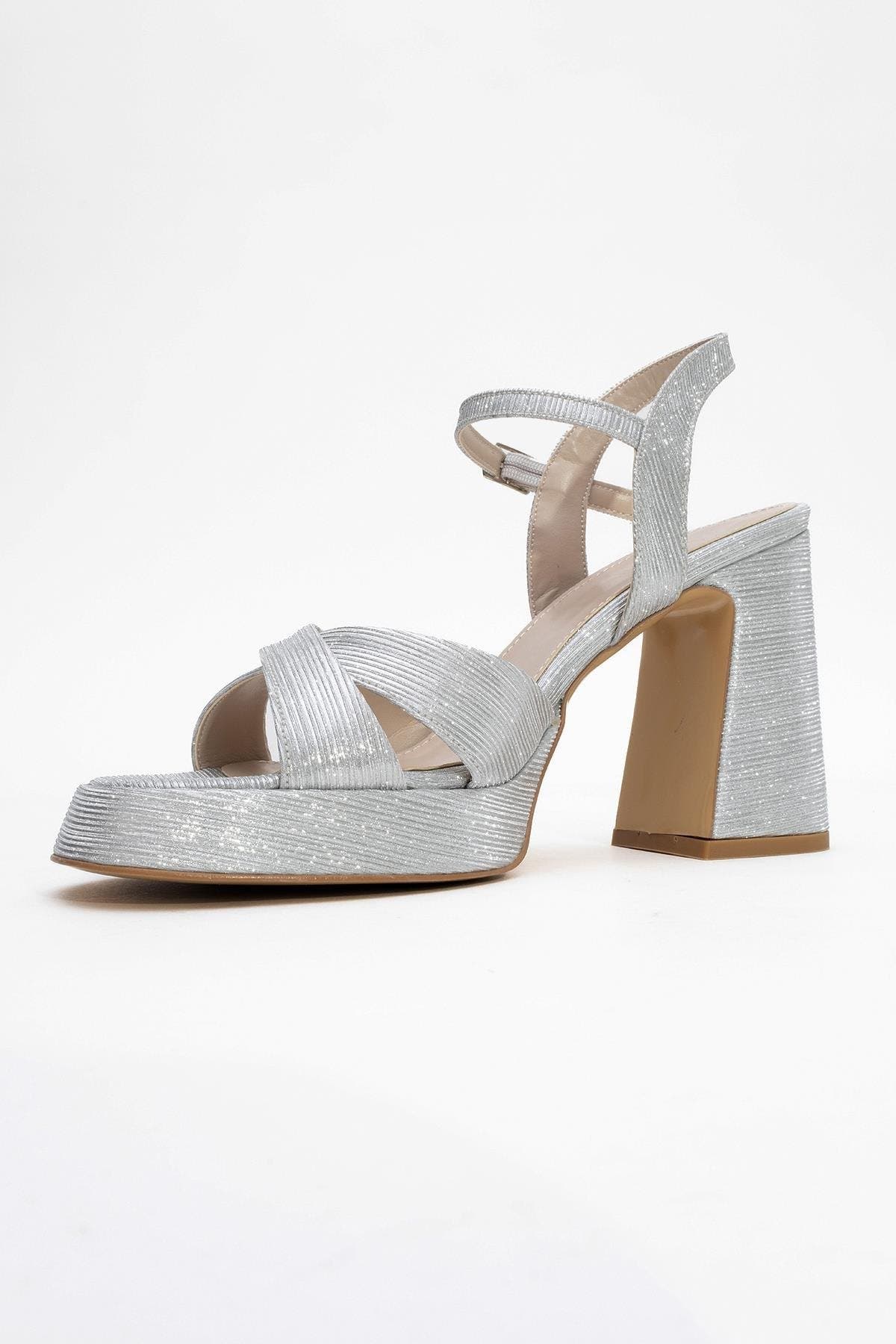 Yvonne Platform Sandals, Alternate, color, Gun Metal