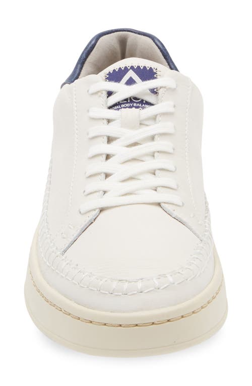 Align Voyage Sneaker