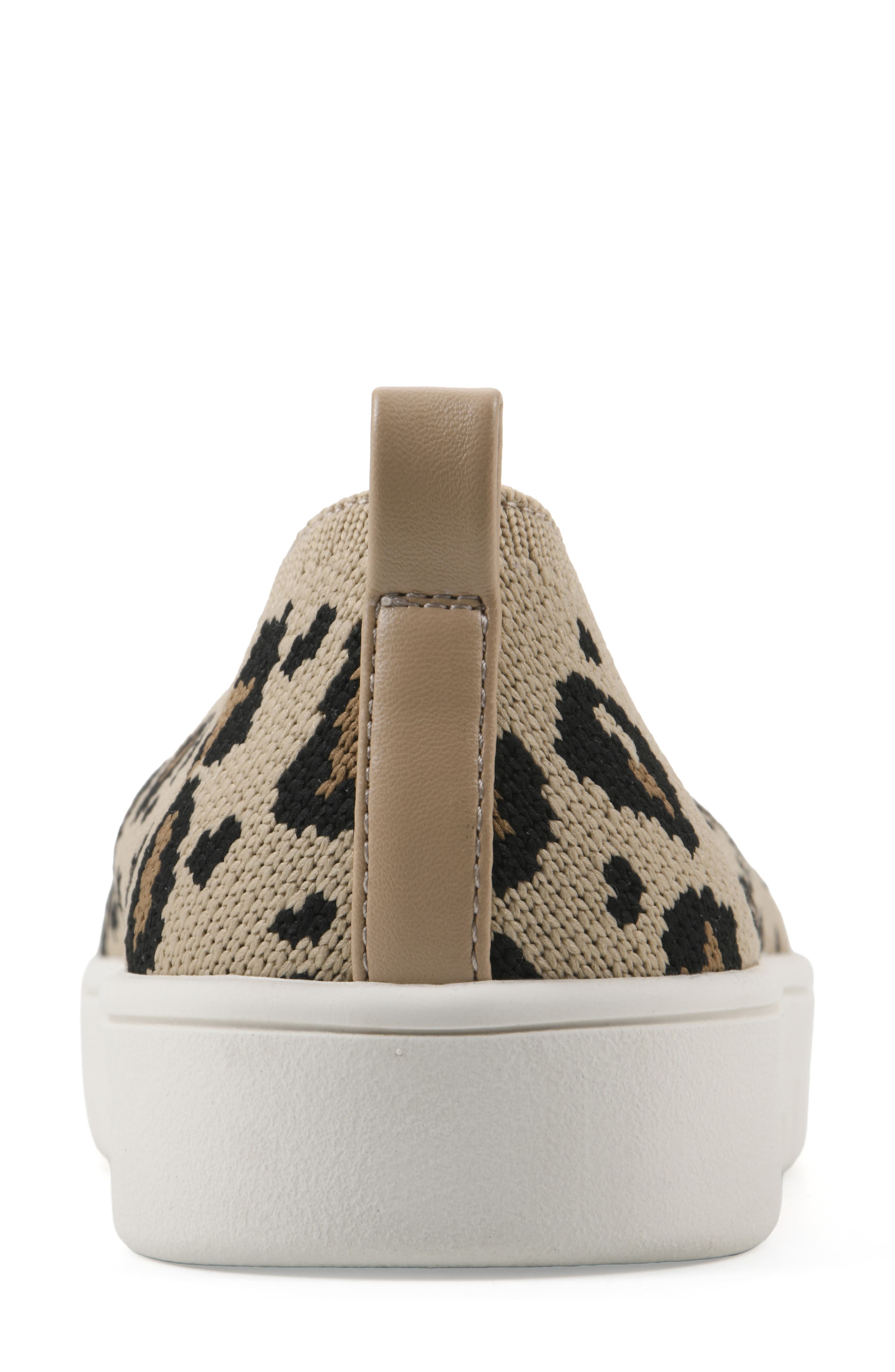 Naveen FOM Recovery Flat, Alternate, color, LEOPARD/ FABRIC