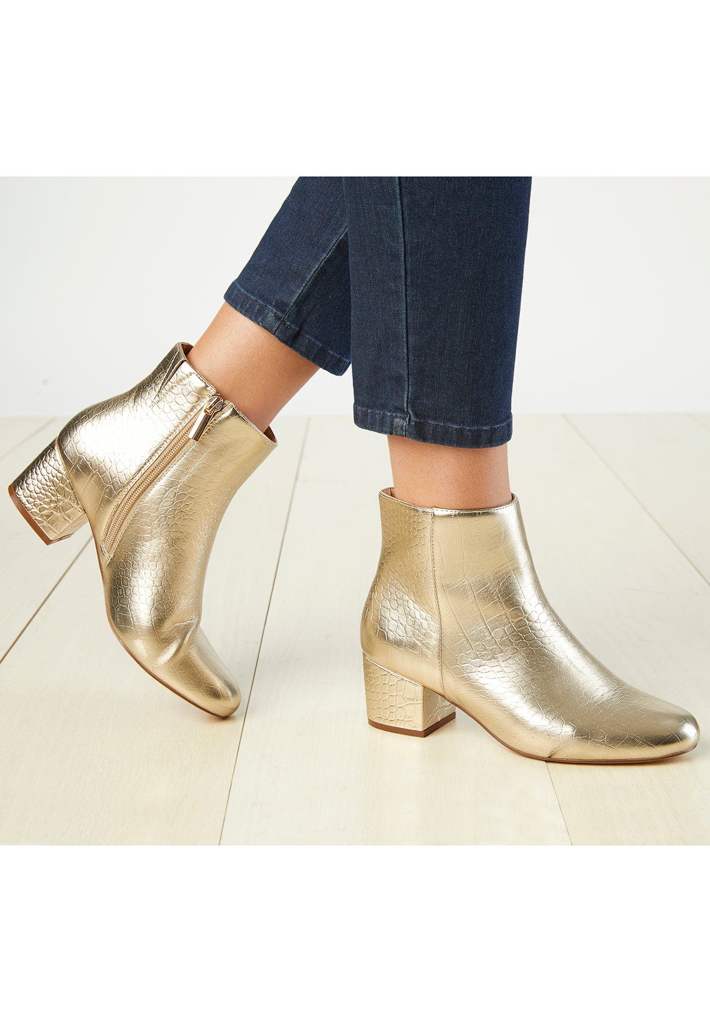 Comfortview The Sidney Bootie, Alternate, color, Black Patent