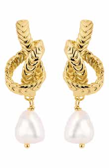 Freshwater Pearl Drop Earrings