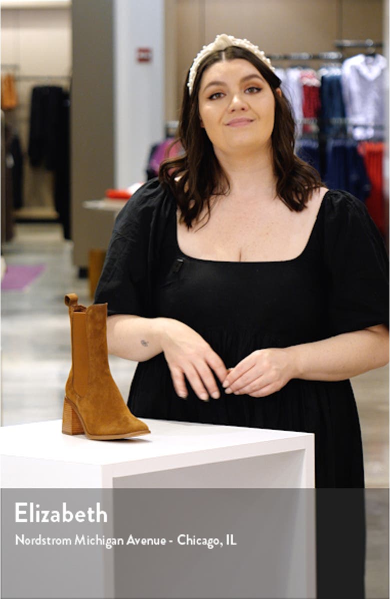 Argent Square Toe Chelsea Boot, sales video thumbnail