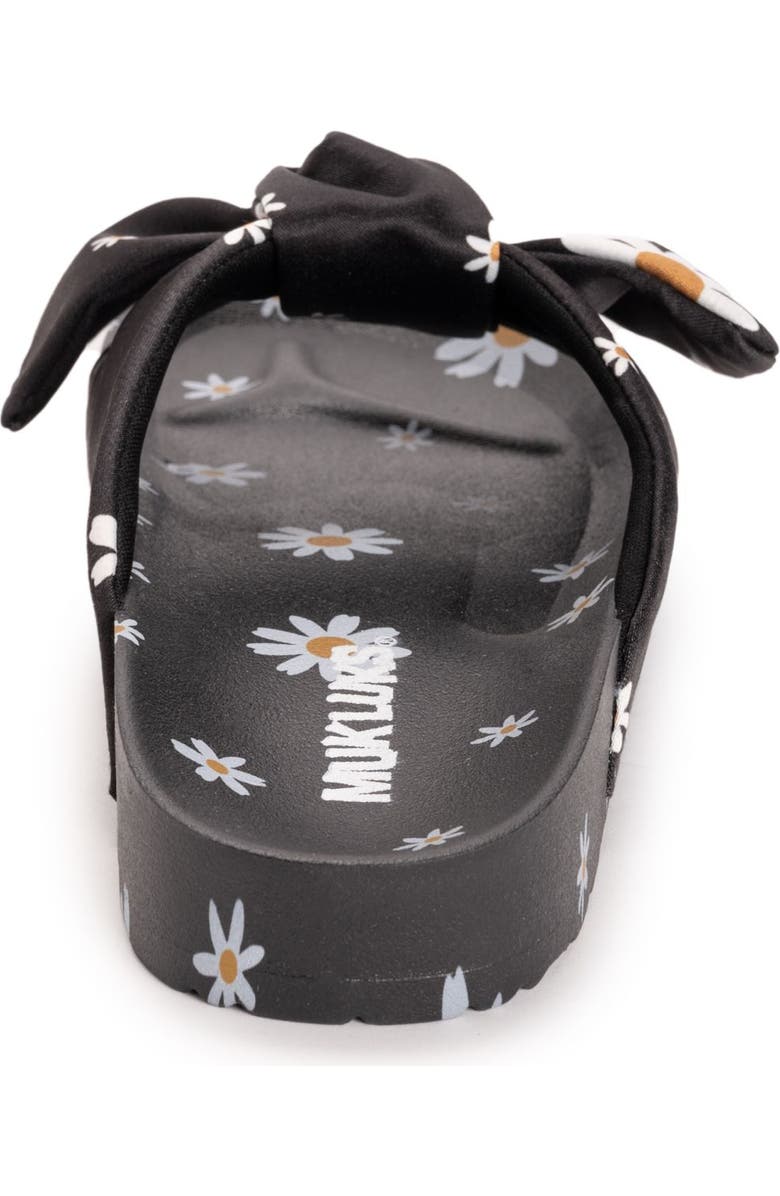 MUK LUKS Island Luau Sandals, Alternate, color, Black