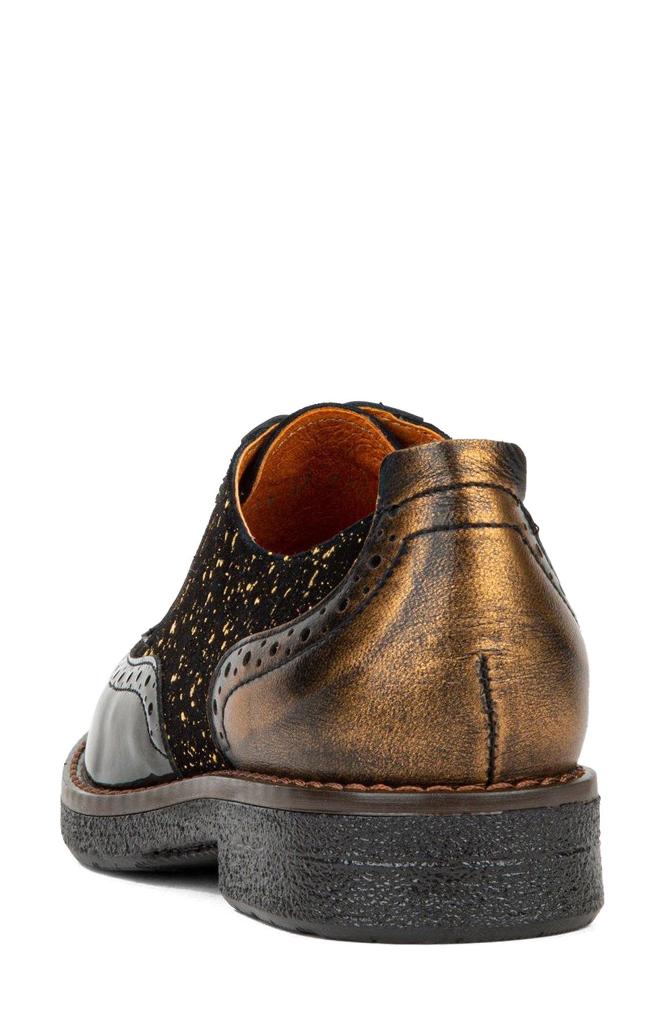 Lace-Up Water Resistant Brogue Oxfords, Alternate, color, BLACK