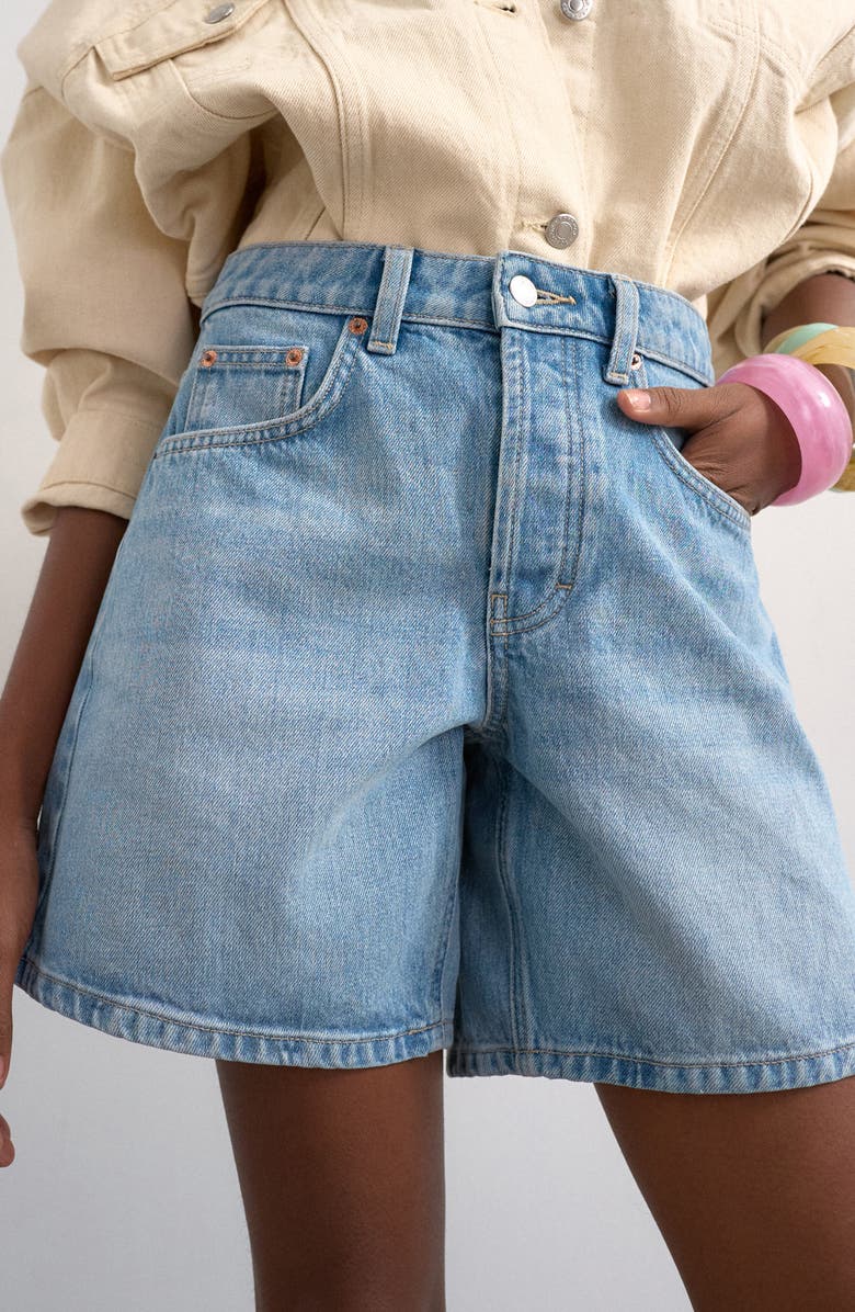 Topshop Editor Mid Rise Denim Shorts, Alternate, color, Lblue