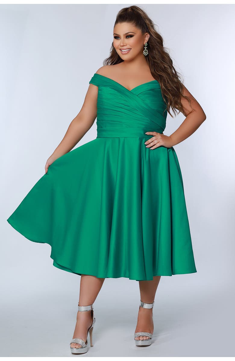 Celebrations by Sydney's Closet Off-The-Shoulder Pleated Plus Size Party Dress, Main, color, Emerald