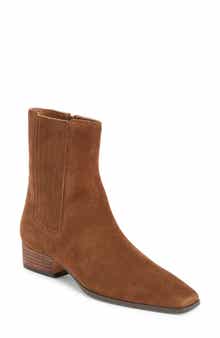 Steve Madden Dorothea Bootie