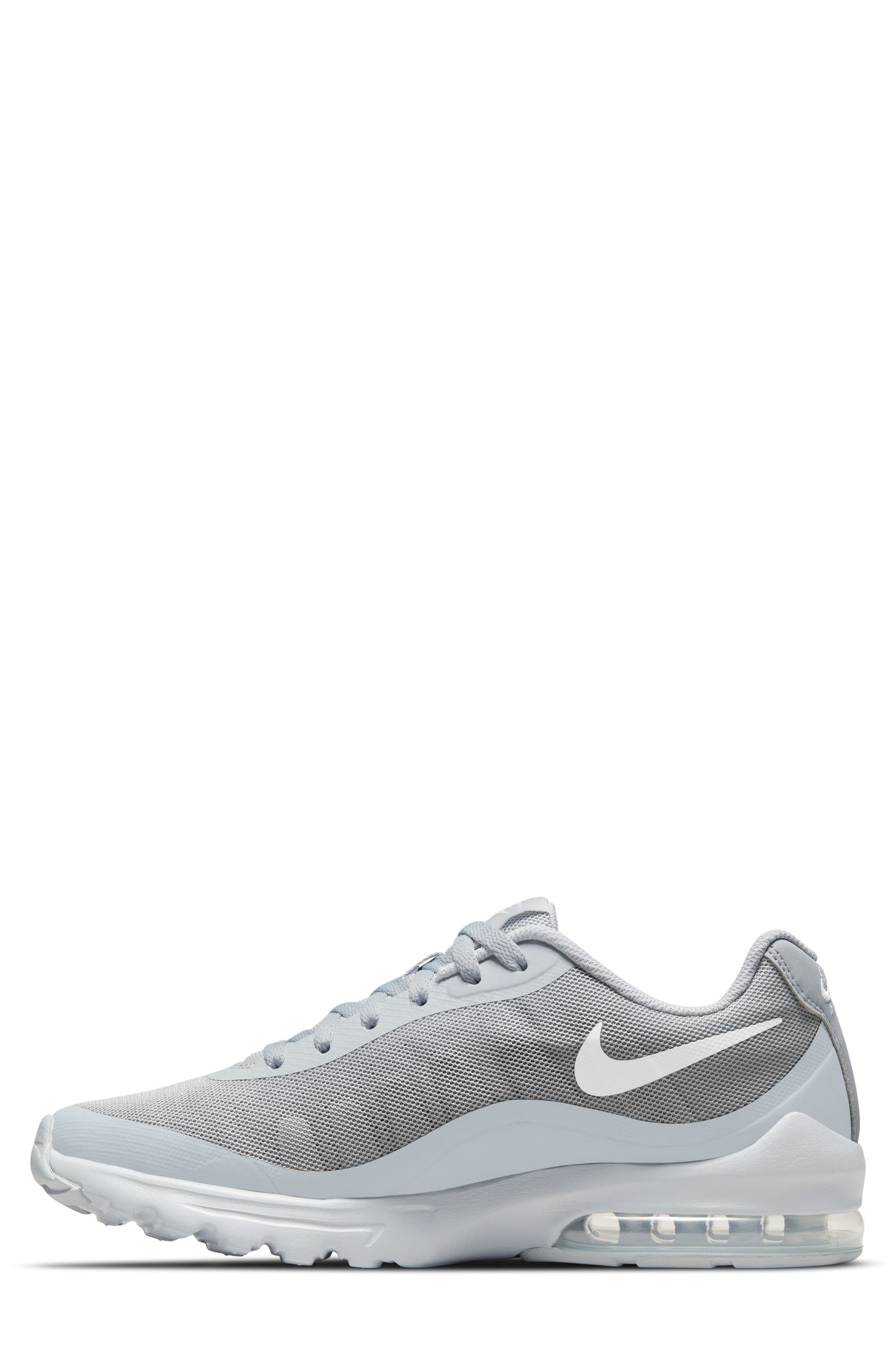 Air Max Invigor Sneaker, Alternate, color, WOLF GREY/WHITE