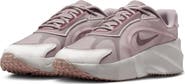 Nike Aura Edge Sneaker