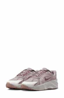 Aura Edge Sneaker
