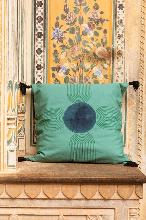 Cqc La High Tide Quilt Bedding Set With 2 Shams In Green, Blue