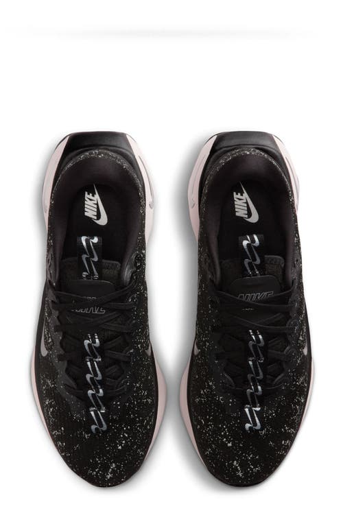 Nike Motiva Se Walking Sneaker In Black