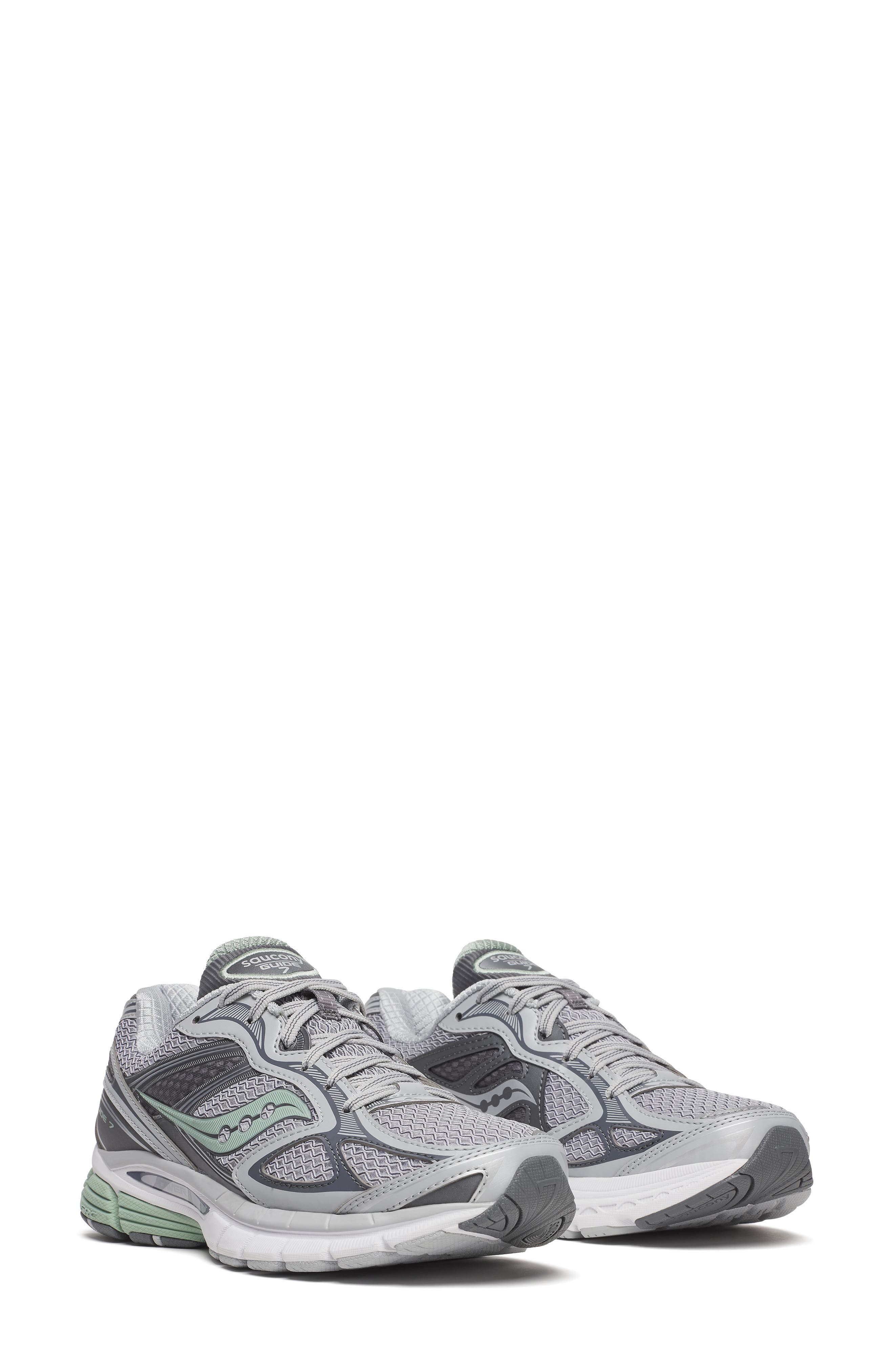 Saucony Gender Inclusive ProGrid Guide 7 Sneaker, Main, color, 