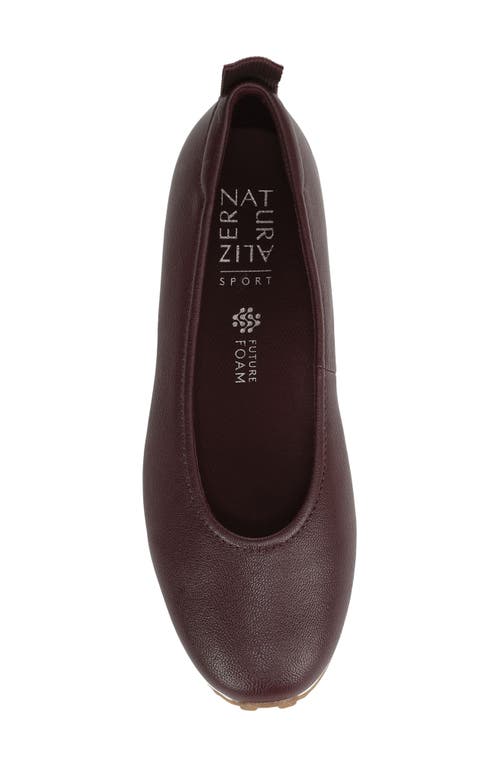 Naturalizer Carla Sport Flat In Red