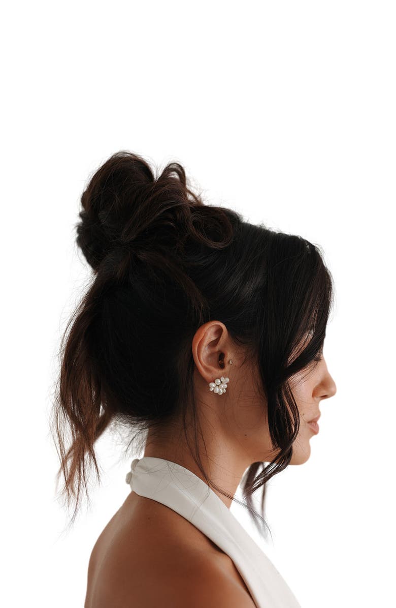 Untamed Petals Sublime Freshwater Pearl Stud Earrings, Alternate, color, Silver