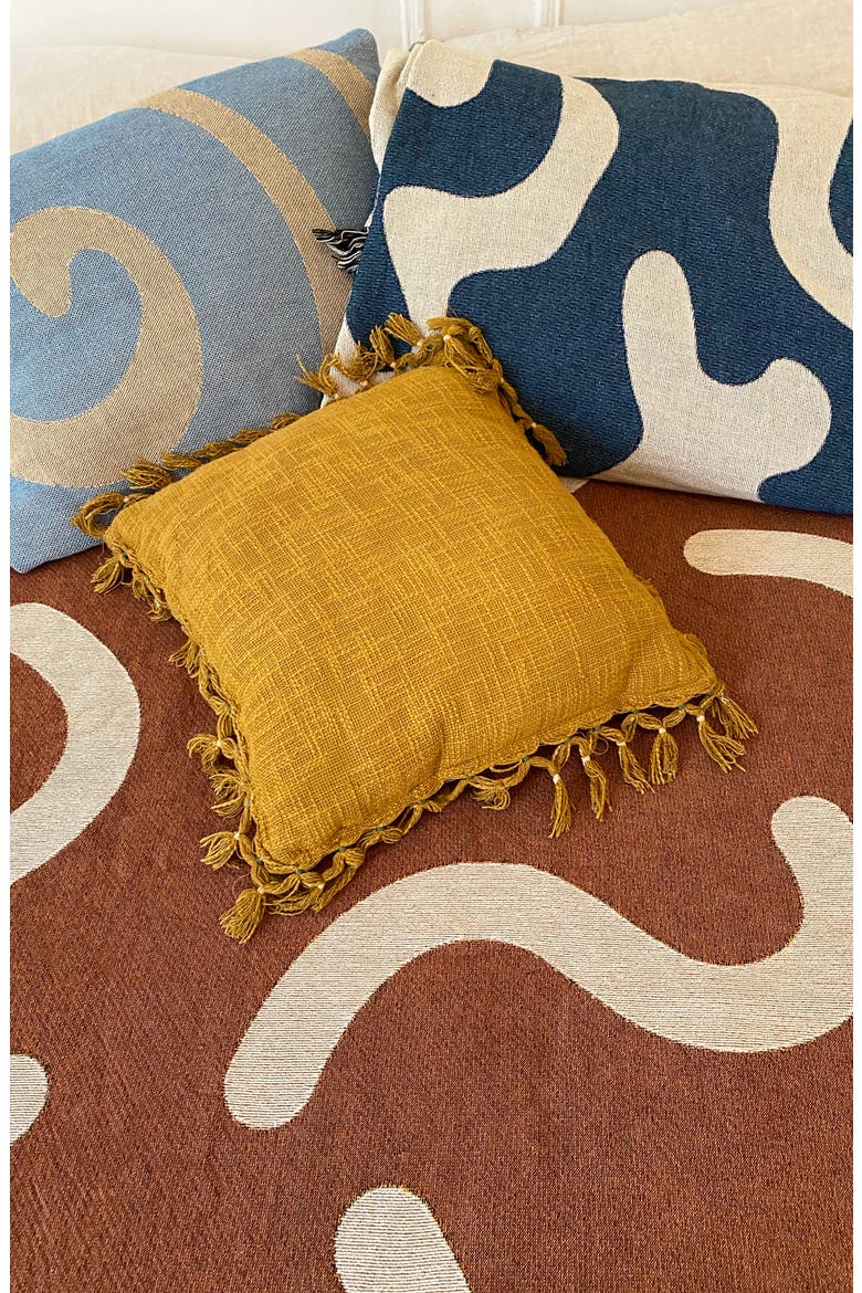 Fiesta Throw Blanket, Alternate, color, MOCHA
