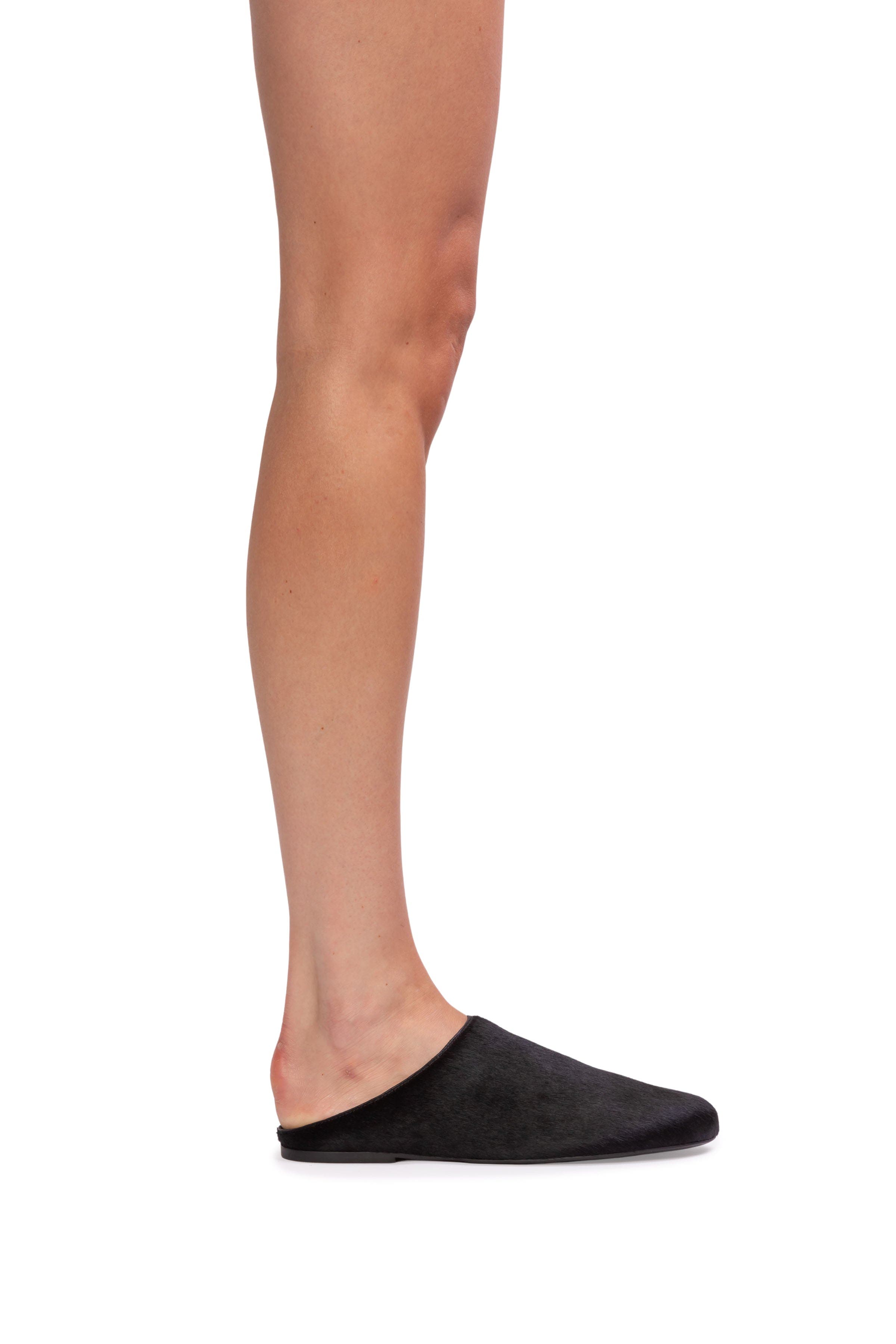 BLACK SUEDE STUDIO Arie Ponyhair Slipper, Alternate, color, Black Pony Hair