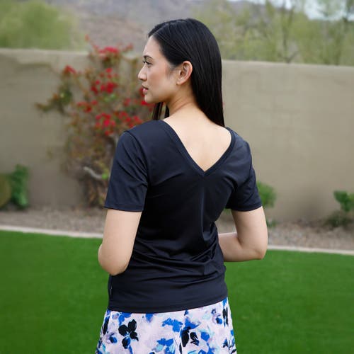 Uv Skinz Short Sleeve Reverse Neck Tee In Black
