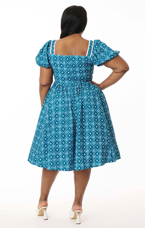 Unique Vintage Plus Size 1940s Sweetheart Button Front Swing Dress
