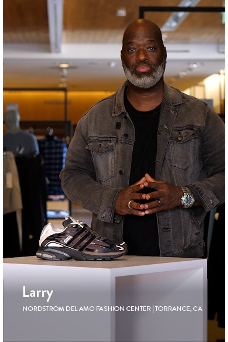 Adistar Cushion Sneaker video
