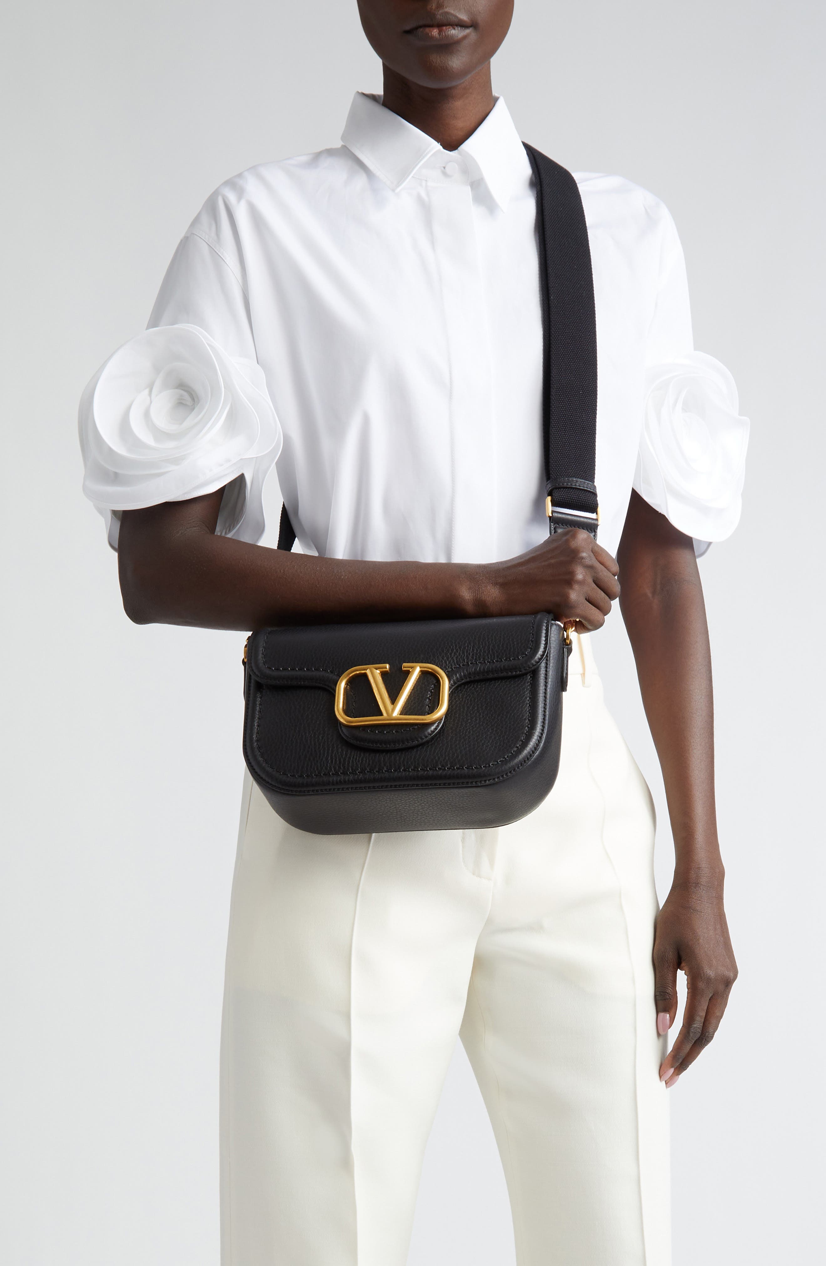 Valentino Garavani Leather Shoulder Bag, Alternate, color, 0No Nero