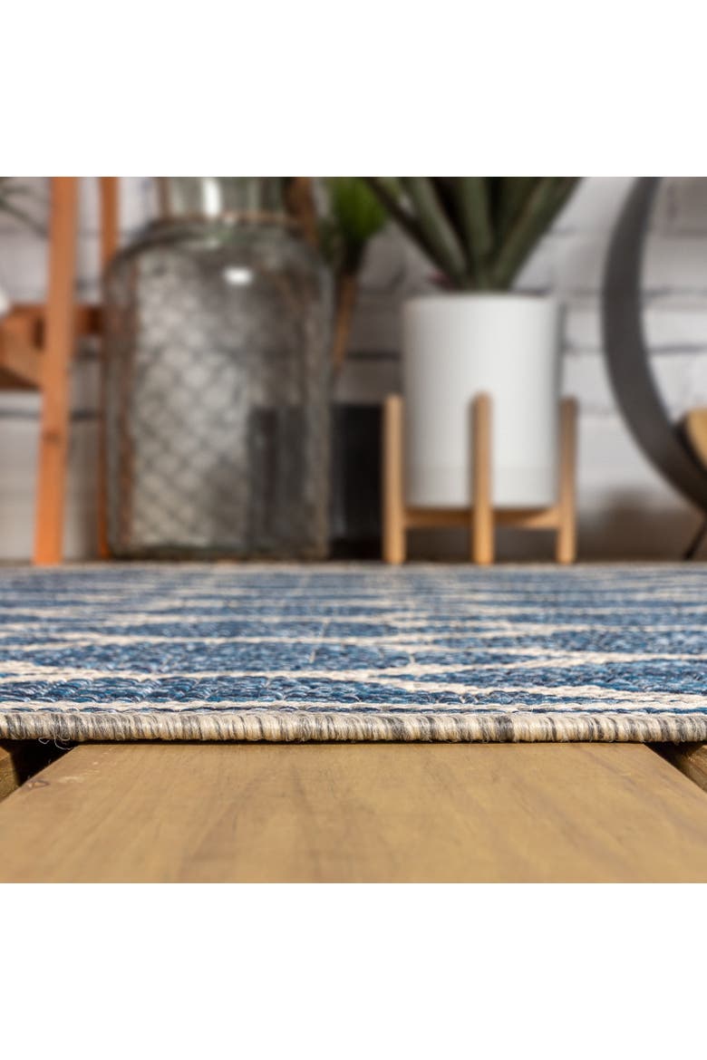 Trebol Moroccan Trellis Textured Weave Octagon Indoor/Outdoor Area Rug, Alternate, color, Navy/Gray