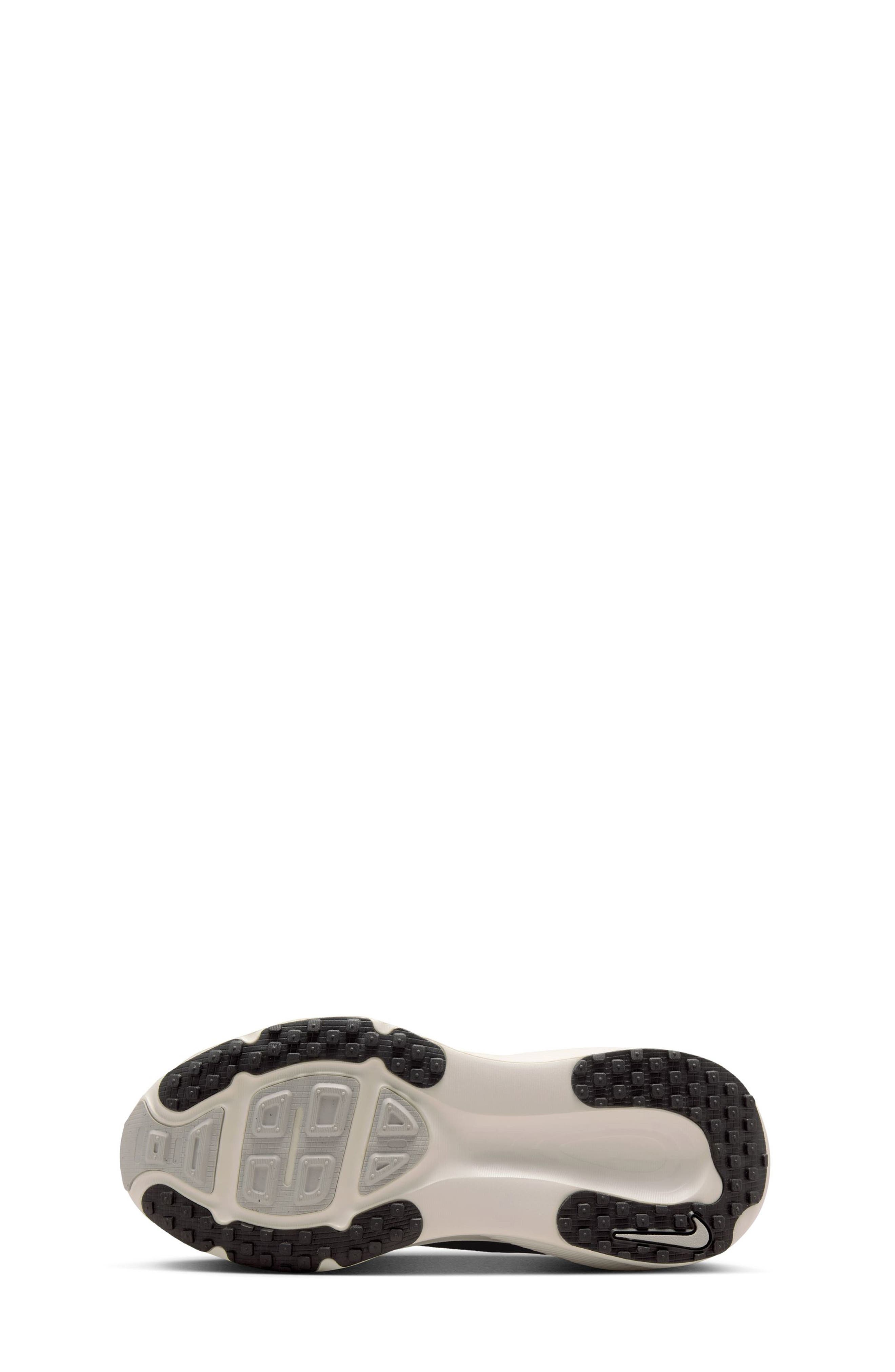 Nike Vomero 18 Running Shoe, Alternate, color, 004 Black/Smtwht